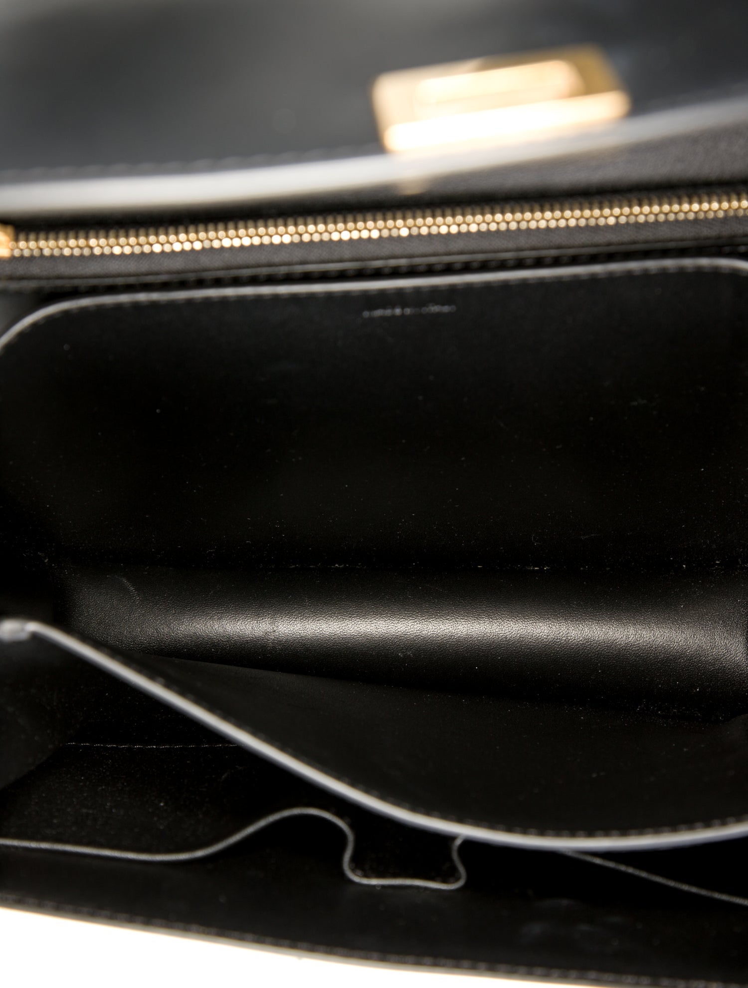 Celine Leather Classic Medium 2022